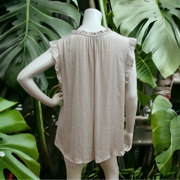[2X] SUMMER SLEEVELESS BLOUSE Ivory Beige Lightweight - Picture 3 of 7